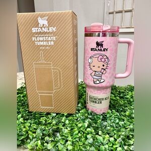 Stanley Pink Hello Kitty Tumbler 40 oz